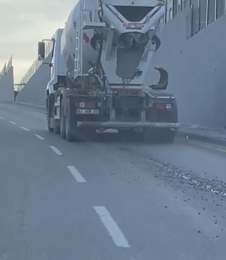 Yola Beton Döken Sürücüye 3 Bin Tl Ceza