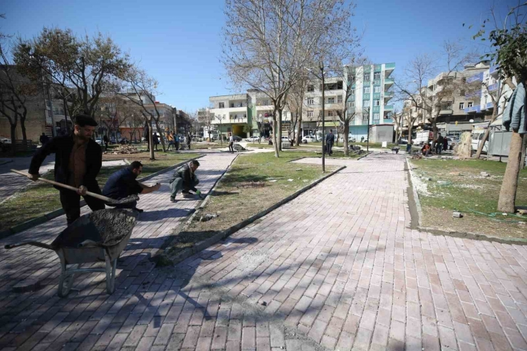 Eyyübiye’de Yol Ve Parklar Yenileniyor