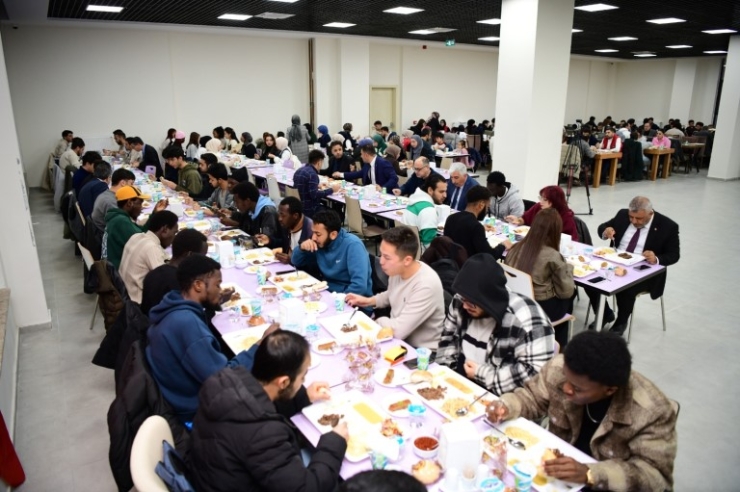 Mtü’de Uluslararası Öğrencilerle "kampüs İftarları 2026" Buluşması