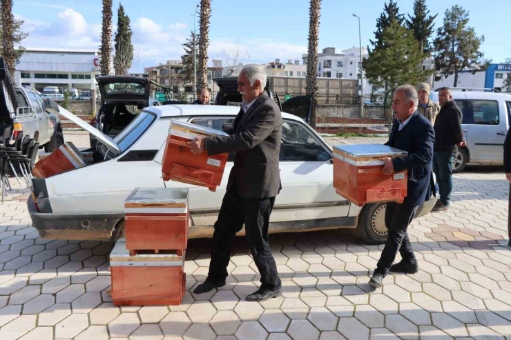 Arıcılara Organik Arısız 494 Kovan Dağıtıldı