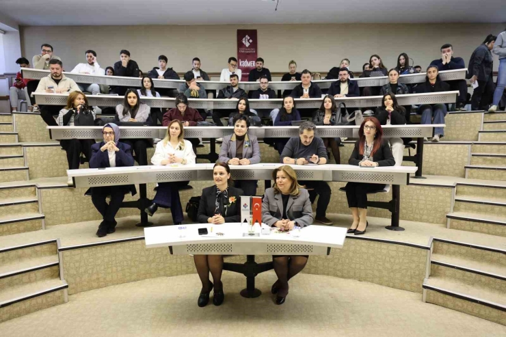 Hkü’de "4. İlham Veren Kadınlar Buluşması" Gerçekleştirildi