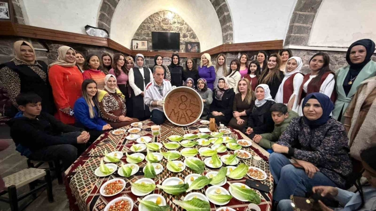 Siverek’te 8 Mart Dünya Kadınlar Günü, Etkinlikle Kutlandı