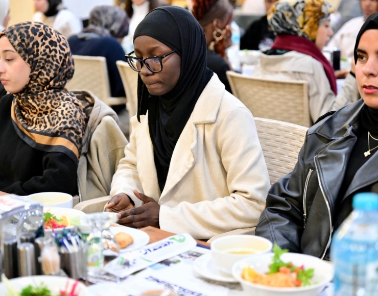 Başkan Geçit, 36 Farklı Ülkeden Gelen Uluslararası Öğrencileri İftarda Ağırladı