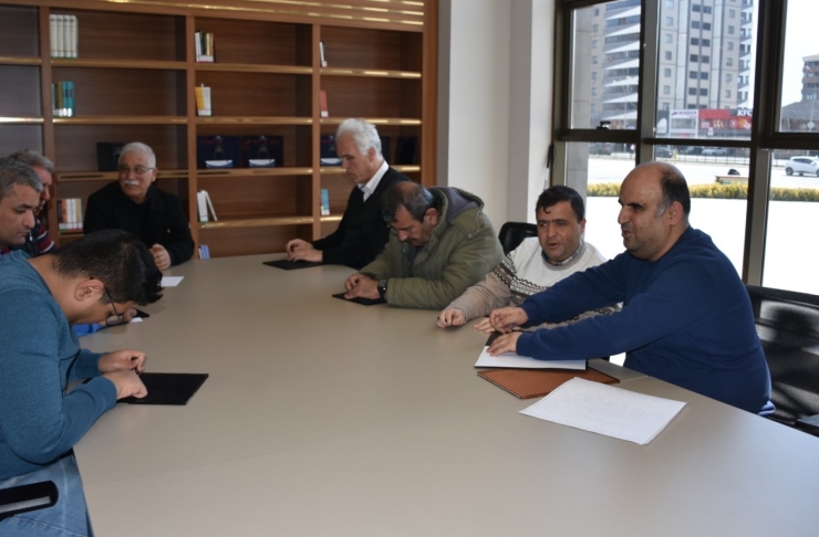 Görme Engeliler Braille Alfabesi Öğreniyor