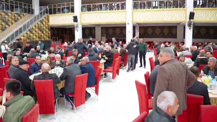 Adıyaman Esnaf Ve Sanatkarlar Birliği’nden İftar Programı