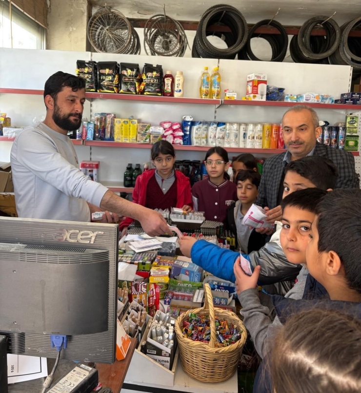 Adıyaman’da Zimem Defterine Minik Eller Dokundu