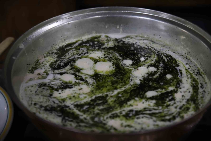 Şef Tahir Tekin Öztan: "yuvalama Sadece Bir Yemek Değil, Bir Sosyalleşme Geleneğidir"