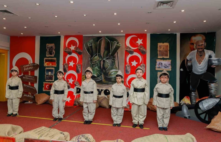 Minik Gkv’lilerin ’analar Ve Vatan’ Gösterisi Gururlandırdı