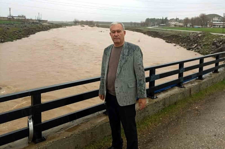 Araban’da Sağanak Yağış Etkili Oluyor