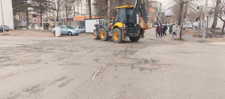 Gölbaşı Esnafından Belediyeye Yol Tepkisi
