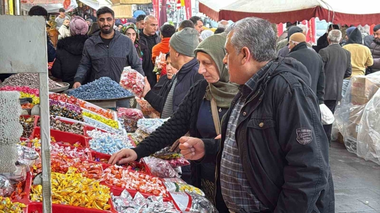 Sağanak Yağış, Bayram Öncesi Esnafa Yaramadı
