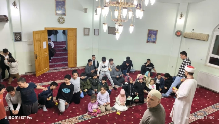 Çüngüş’te Kadir Gecesi Dualarla İdrak Edildi