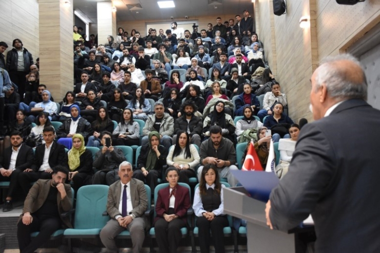 Mtü’de İstiklal Marşı Konferansı Düzenlendi