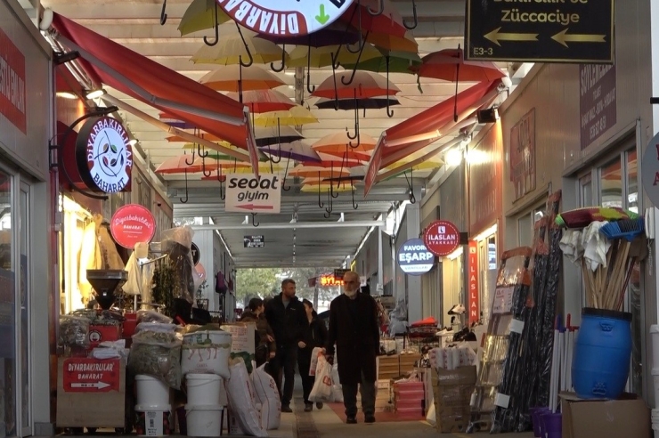 Malatya’da Bayram Öncesi Çarşı Durgun