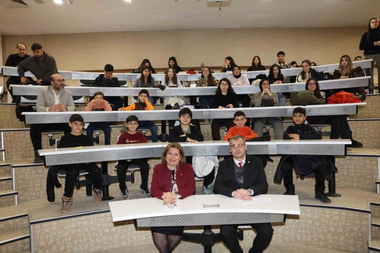 Hkü’de Çanakkale Deniz Zaferi Ve İstiklal Marşı Ruhu Anlatıldı