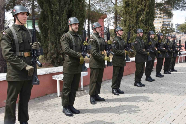 Siverek’te 18 Mart Çanakkale Zaferi Ve Şehitleri Anma Günü Programı Düzenlendi