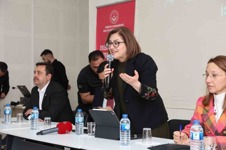 Büyükşehir’in Ramazan Sofrası Bu Kez İslahiye’de Kuruldu