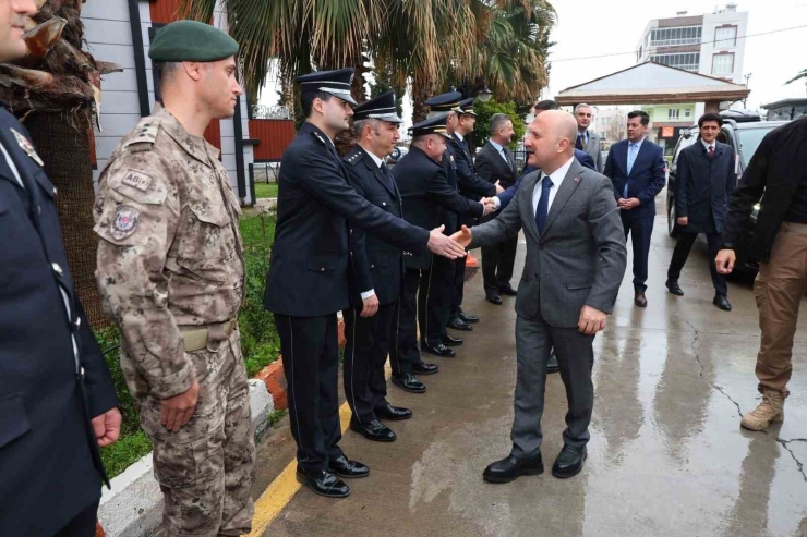 Görev Başındaki Personellerin Bayramı Kutlandı
