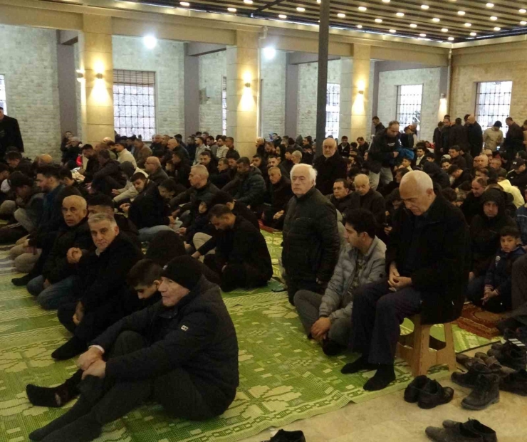 Malatya’da Bayram Namazı Yoğunluğu