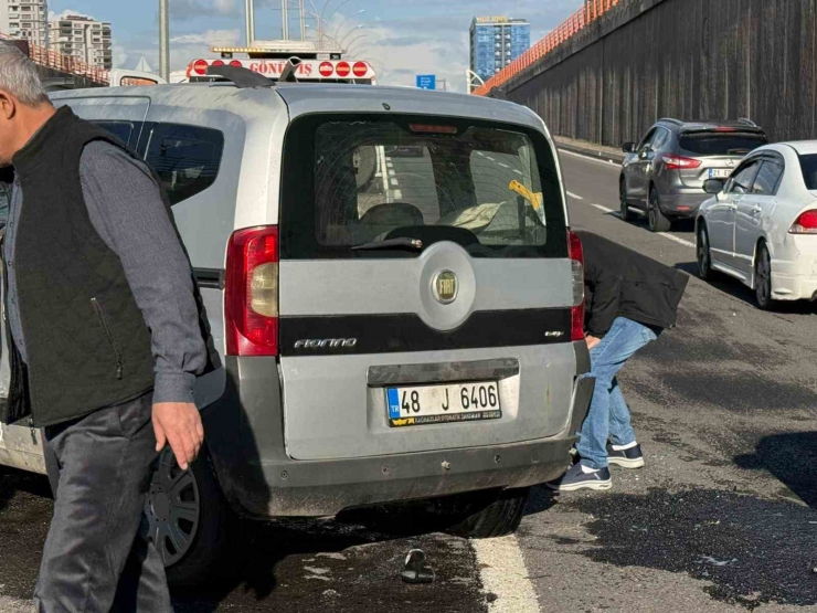 Diyarbakır’da Düğün Konvoyunda Kaza: 3 Yaralı