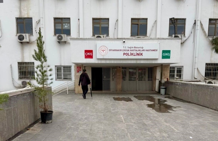 Çocuk Hastalıkları Hastanesinde Bayramda Örnek Uygulama