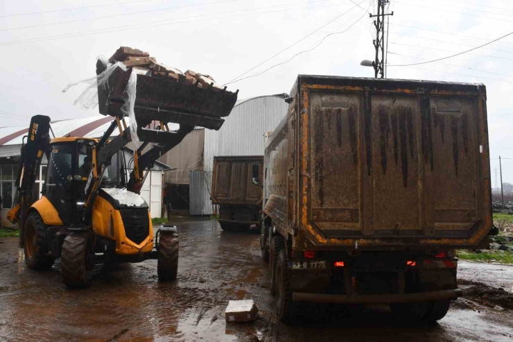 Şanlıurfa’da 50 Ton Bozuk Tavuk Ele Geçirildi