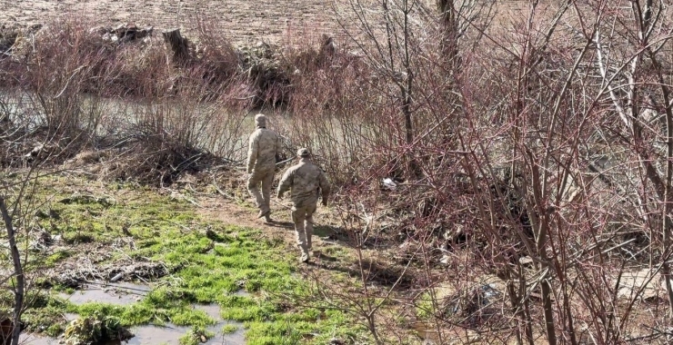 Kaybolan Otizmli Çocuk Hem Suda Hem De Karada Aranıyor
