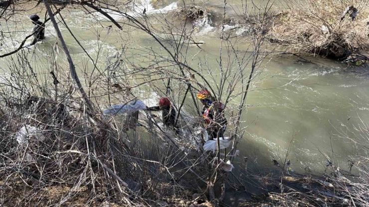 Kayıp Fırat Can, 180 Kişilik Ekiple Her Yerde Aranıyor