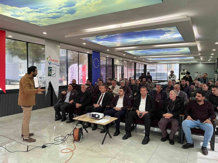 Dicle Yerel Eylem Grubu Derneğinden Muhtar, Kandın Ve Gençlere Ipard Iıı Eğitimi