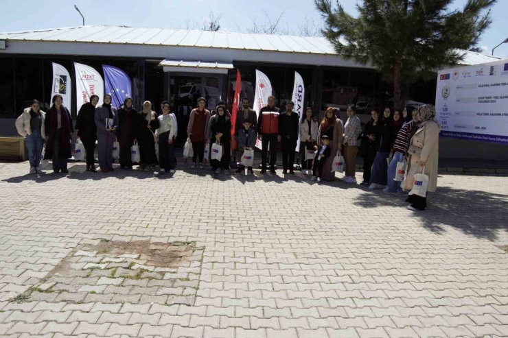 Dicle Yerel Eylem Grubu Derneğinden Muhtar, Kandın Ve Gençlere Ipard Iıı Eğitimi