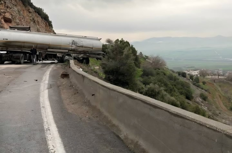 Gaziantep’te İki Tır Kafa Kafaya Çarpıştı: 1 Ölü