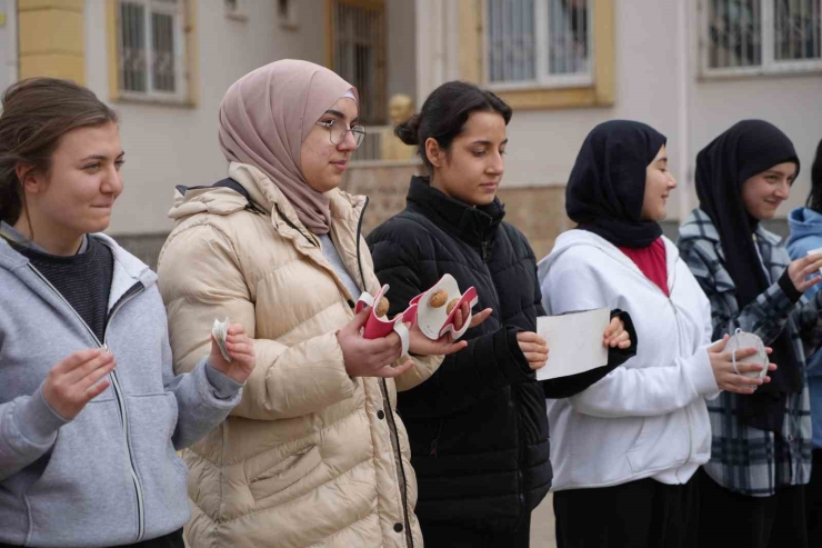 Şahinbey’de Örnek Etkinlik: Atıklar Sanata Dönüştü