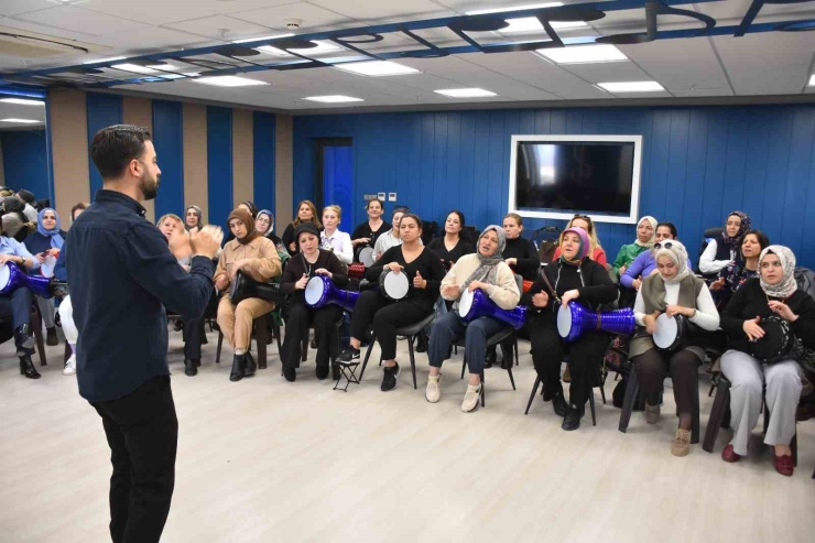 Ev Hanımları Korosu Cumhurbaşkanı Erdoğan’a Konser Vermek İstiyor