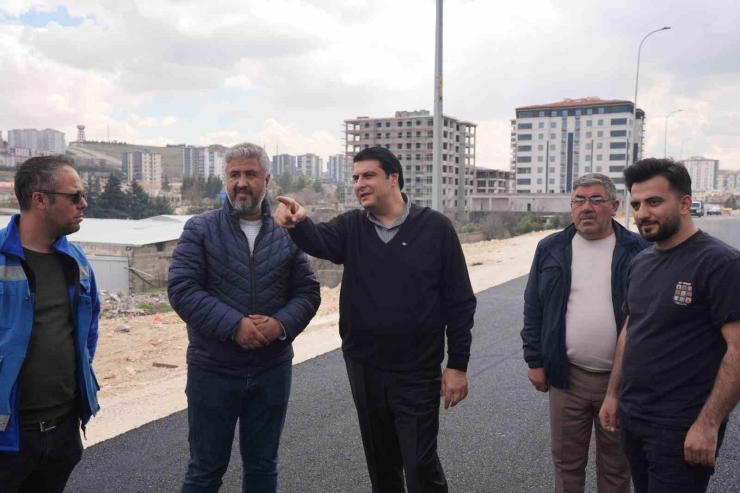 Yılmaz, Asfalt Çalışmalarını Yerinde İnceledi
