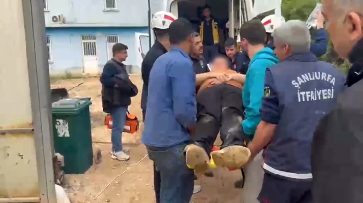 Serada Kalçasına Demir Saplanan İşçi Kurtarıldı