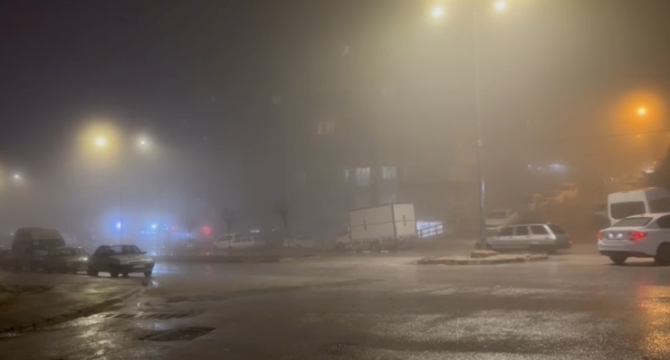 Besni’de Sağanak Ve Sis Etkili Oldu