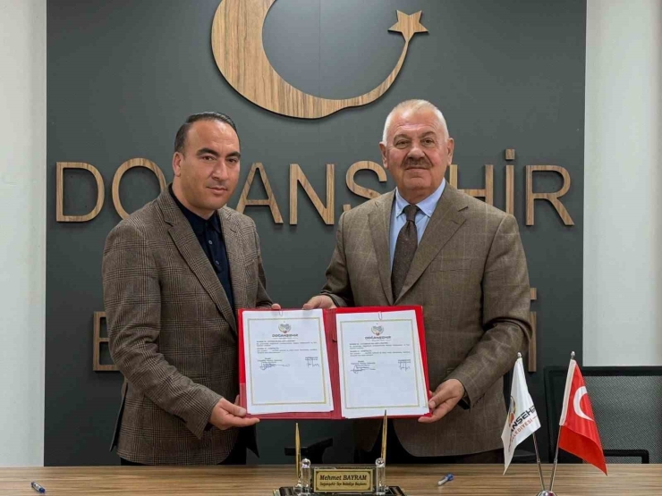 Doğanşehir’de Taziye Evi İçin İmzalar Atıldı