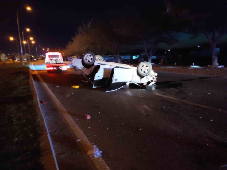 Şanlıurfa’da Otomobiller Çarpıştı: 2 Ölü, 5 Yaralı