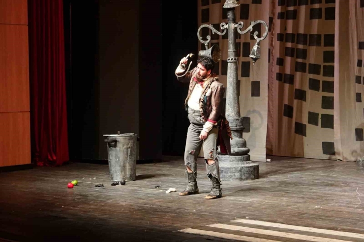 Şehitkamil’de 4. Çocuk Tiyatrosu Günleri Başladı