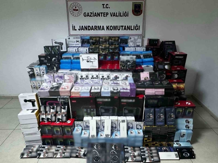 Jandarmanın Uyuşturucu Ve Kaçakçılık Operasyonlarında 311 Şahıs Yakalandı