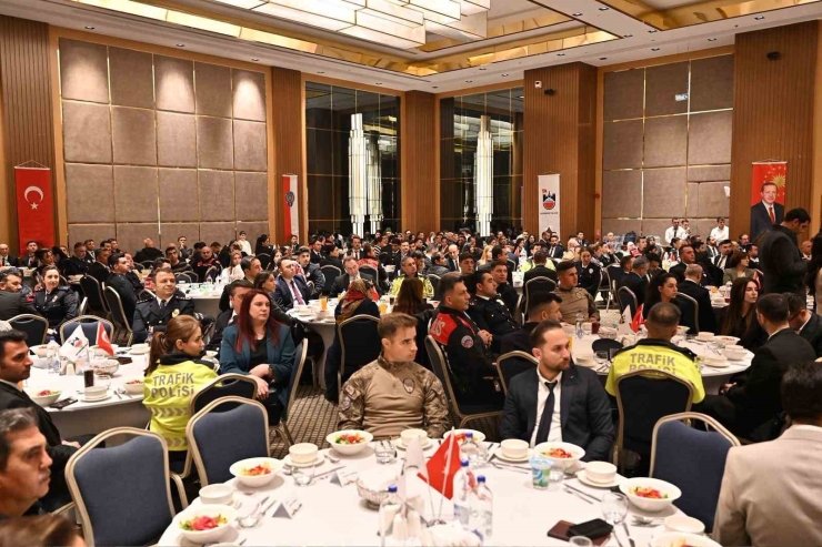 Yılmaz: ’’attığımız Her Adımda, Yürüttüğümüz Her Çalışmada Aziz Şehitlerimizin Hatırasına Ve Gazilerimizin Fedakarlığına Daima Sahip Çıkıyoruz’’