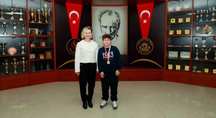 Gkv’li Çalışıcı Gaziantep Boks Şampiyonu