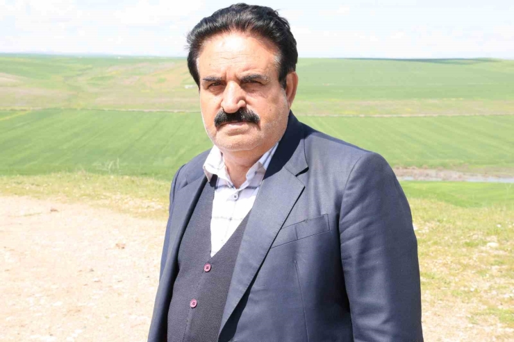 Jandarma Eşliğinde Ektiği 250 Dönüm Tarla İddiaya Göre Akrabaları Tarafından İlaçlanarak Kurutuldu