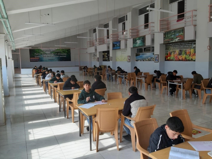 Eğil Belediyesinden Öğrencilere Deneme Sınavı