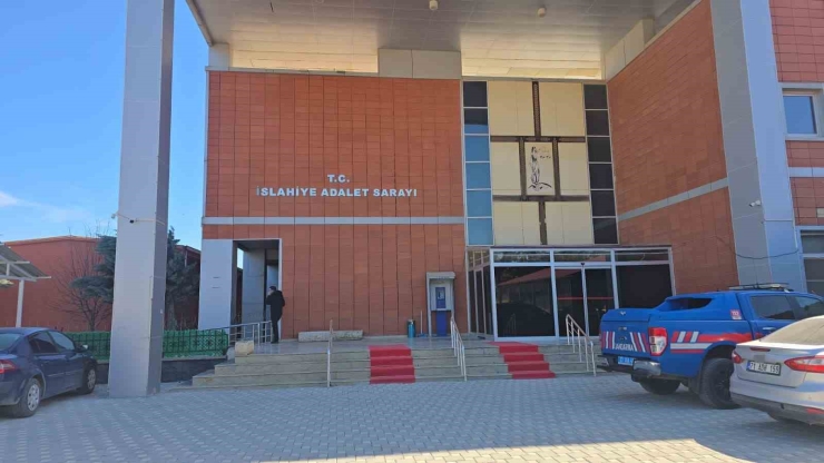 "okullar Değil Yargı Makamları Hedef Alınmalı" Diyen Şahıs Gözaltına Alındı