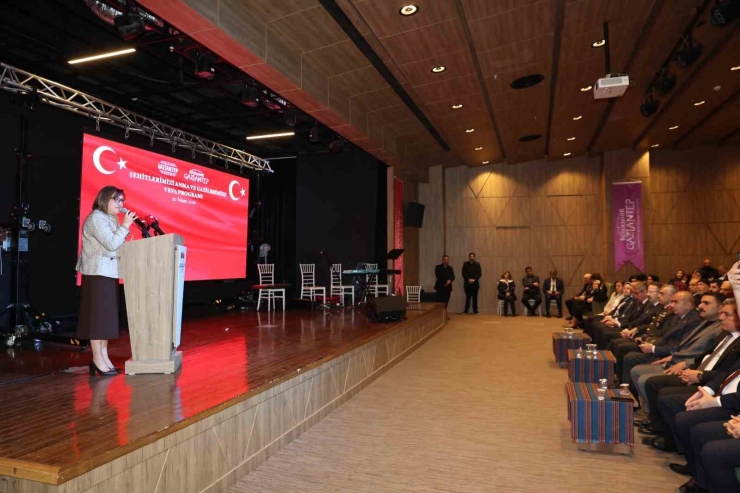 Başkan Şahin, Şehit Aileleri Ve Gazilerle Buluştu