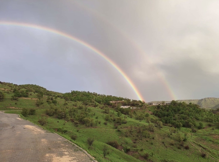 Çermik’te Yağmur Sonrası Oluşan Gökkuşağı Görsel Şölen Sundu