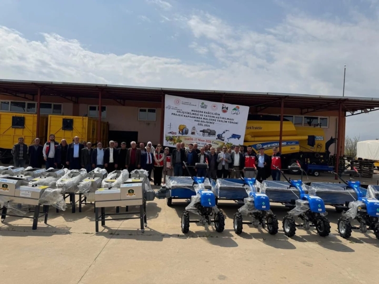 Eğil’de Üreticiye Makine Ve Ekipman Desteği
