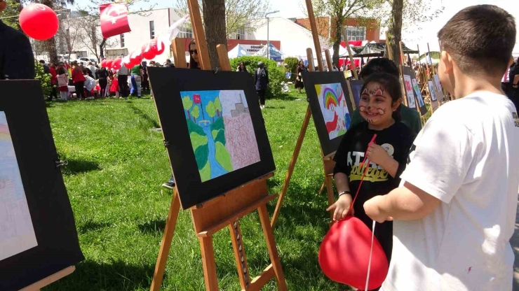 Üniversite’de "çocuk Fest 26" Coşkusu