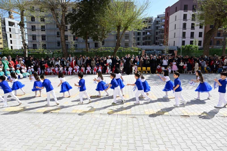 Fırat İlköğretim Okulu’nda 23 Nisan Etkinliği